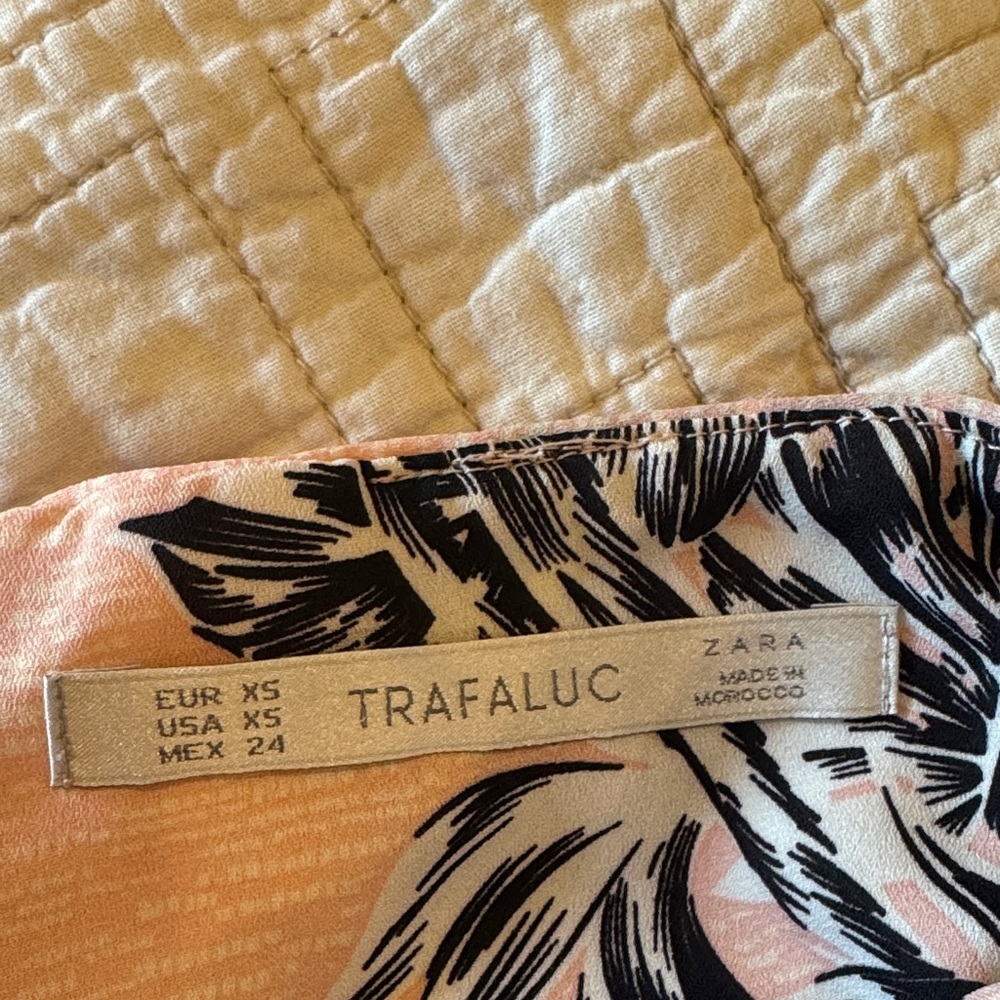 Zara High-Low Floral Skirt in Peach and Black - Picture 2 of 3